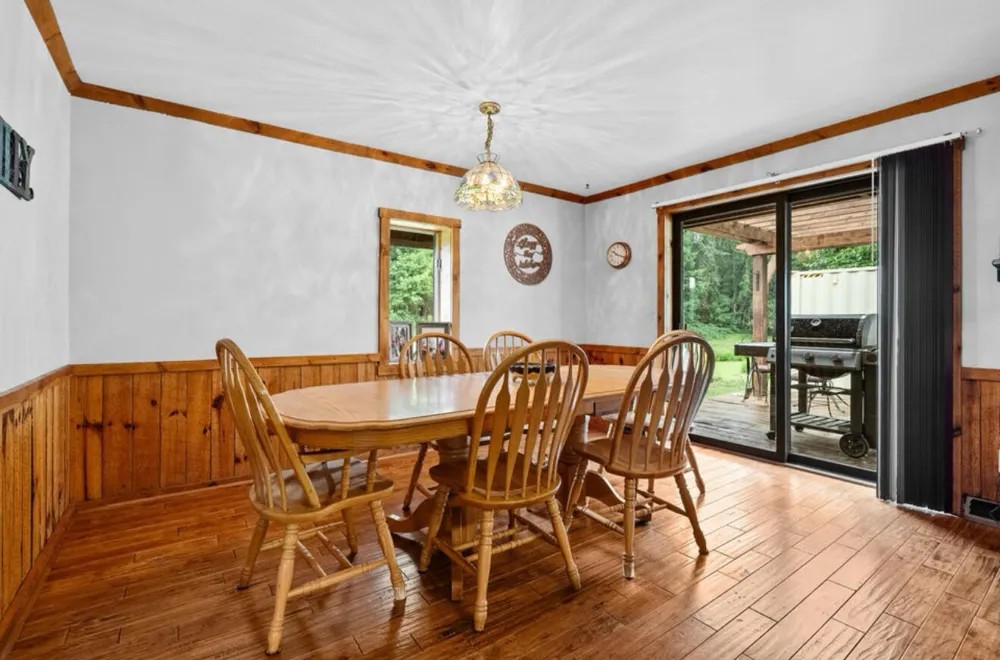 3310 26th Street Hopkins, MI 49328