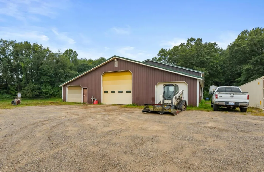 3310 26th Street Hopkins, MI 49328