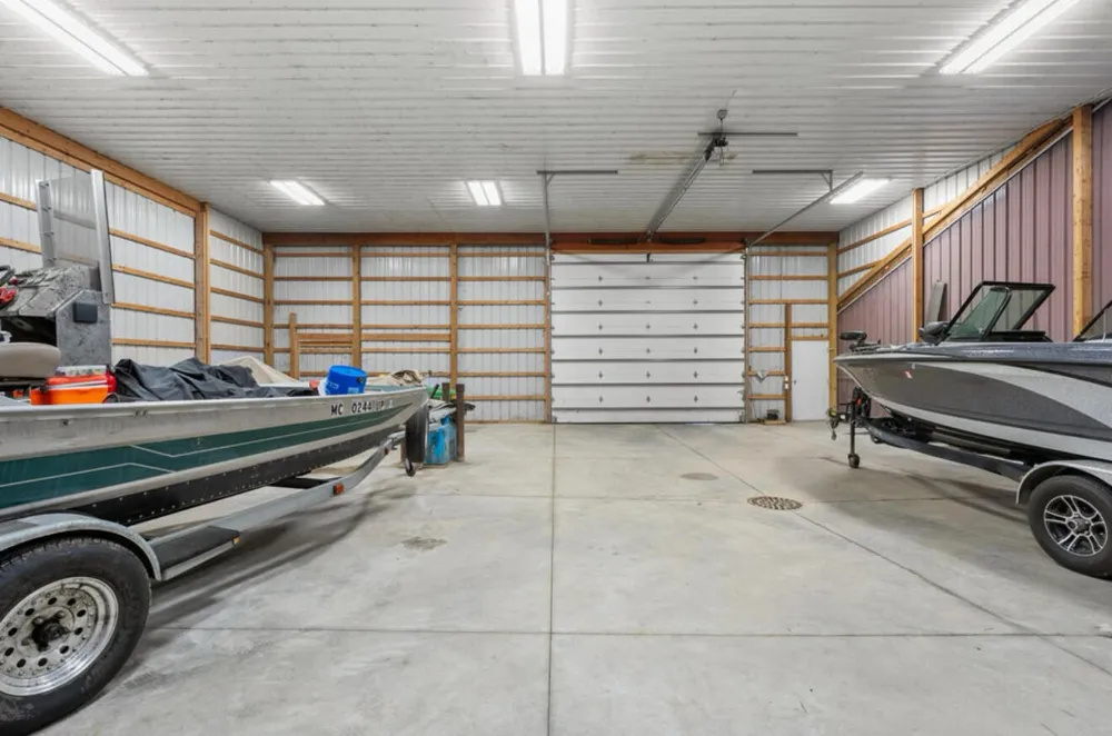 3310 26th Street Hopkins, MI 49328