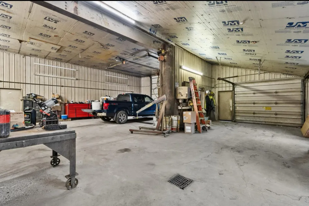 3310 26th Street Hopkins, MI 49328