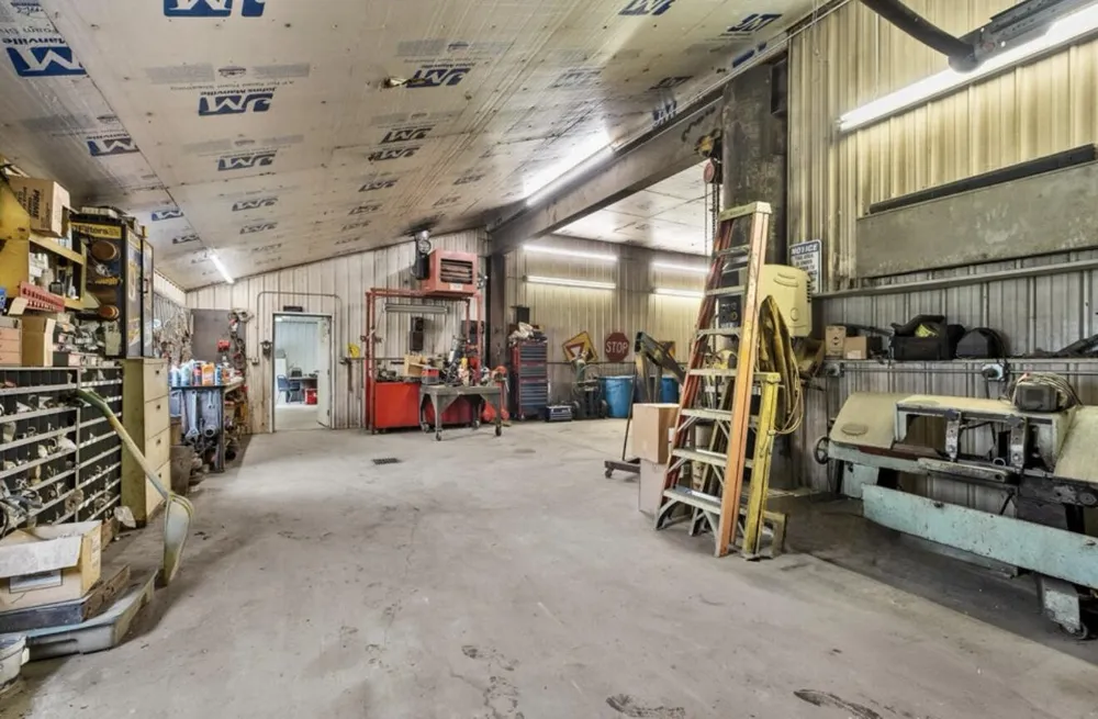 3310 26th Street Hopkins, MI 49328