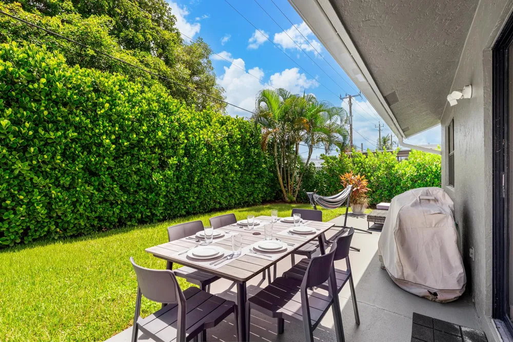 3370 NE 5TH DRIVE Boca Raton, FL 33431