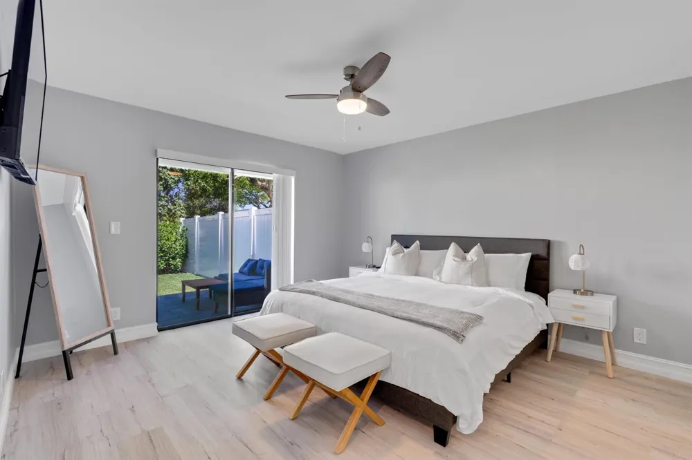 3372 NE 5th Drive Boca Raton, FL 33431