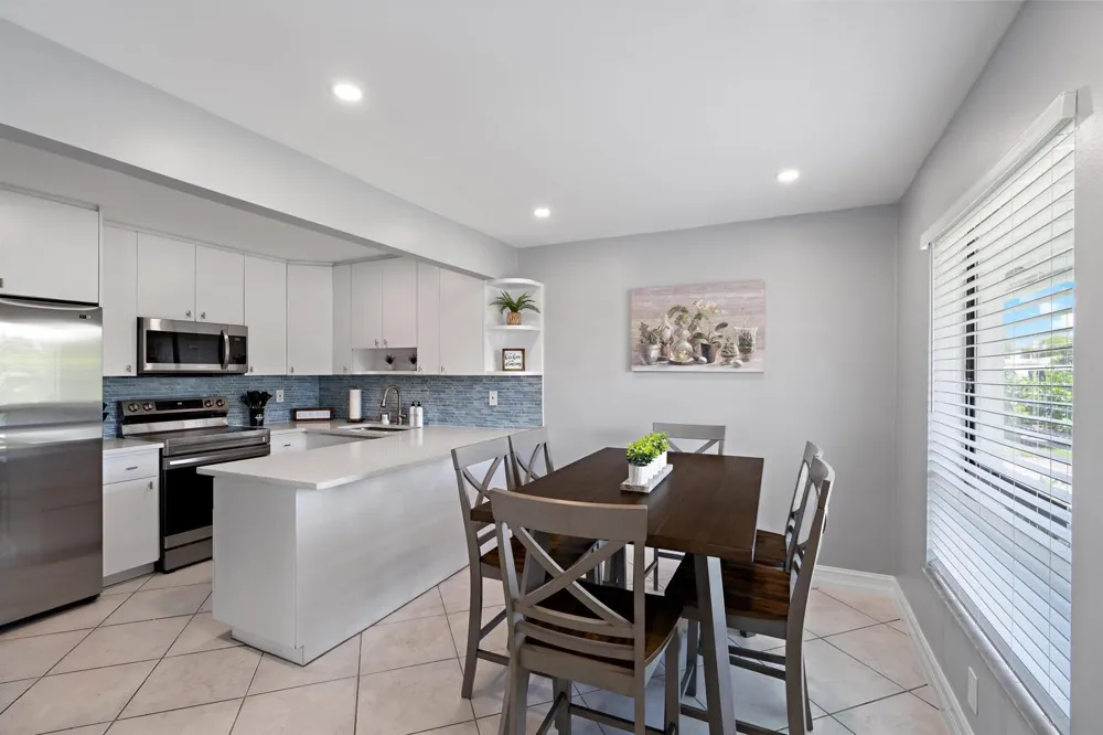 3372 NE 5th Drive Boca Raton, FL 33431