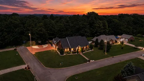 106 Finch Ln
