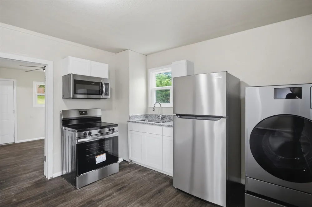 2264 Fritz Allen Street Sansom Park, TX 76114