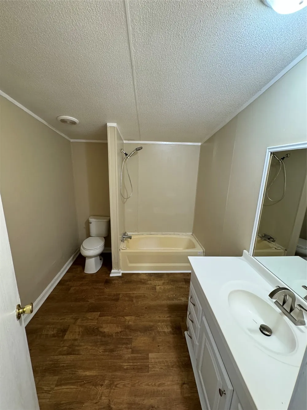 161 Flournoy Lucus Shreveport, LA 71106