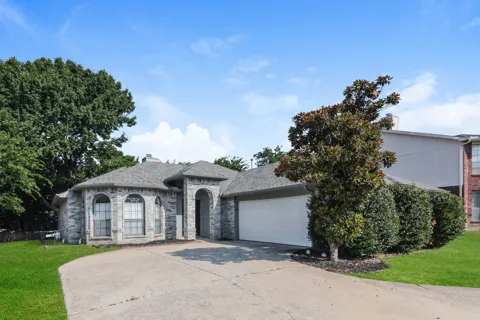 701 Long Hill Court