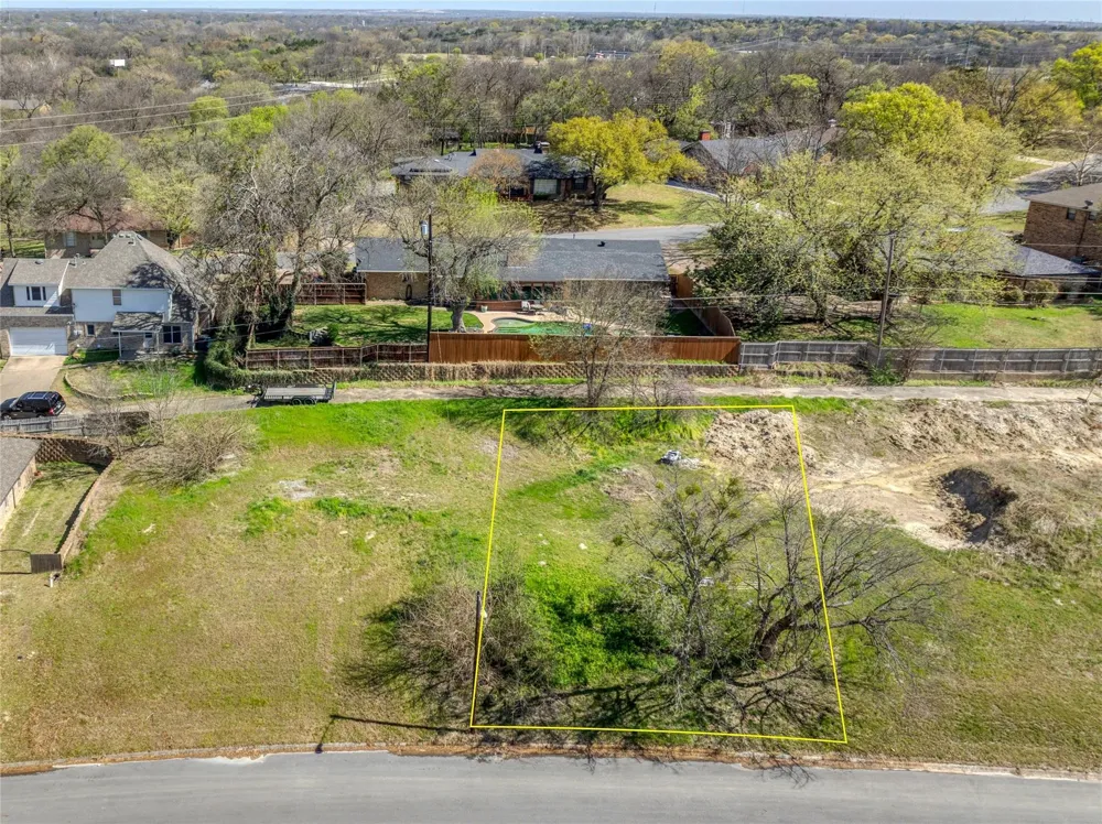 311 Arapaho W Sherman, TX 75092