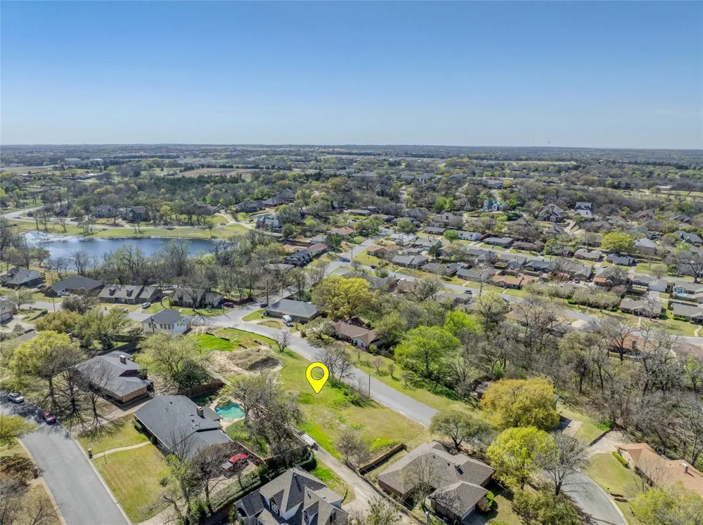311 Arapaho W Sherman, TX 75092