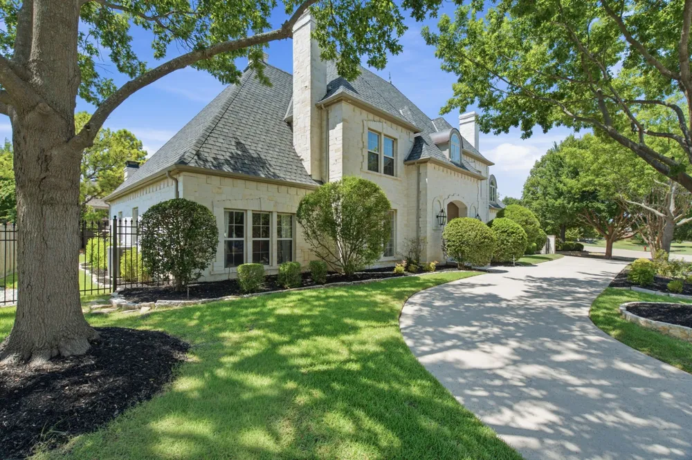 2001 Thames Trail Colleyville, TX 76034