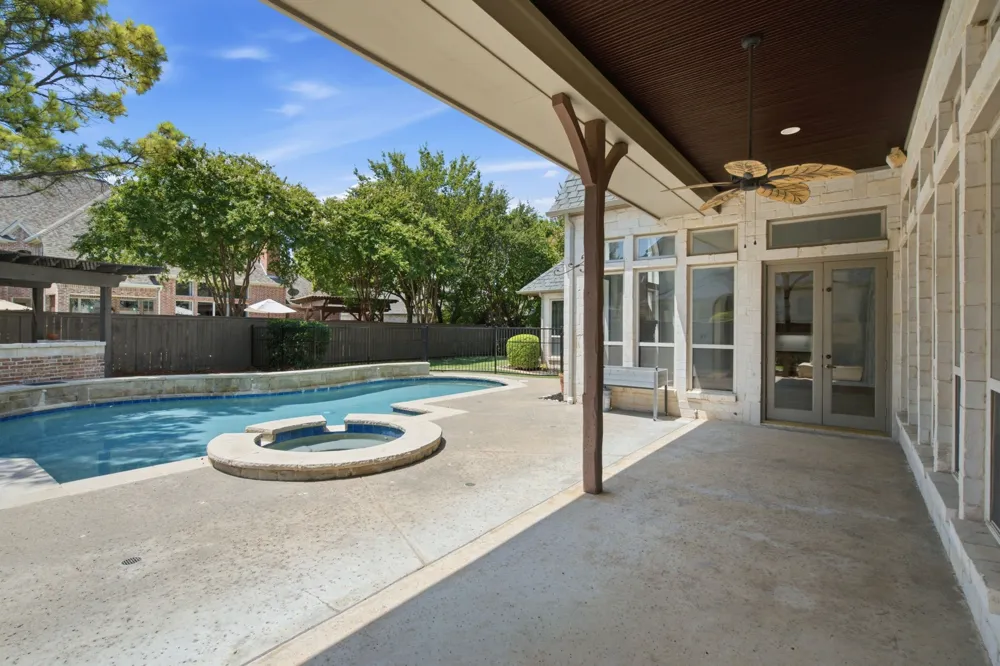 2001 Thames Trail Colleyville, TX 76034