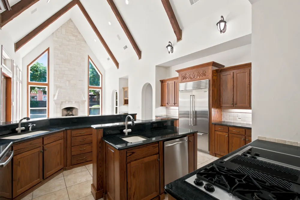 2001 Thames Trail Colleyville, TX 76034