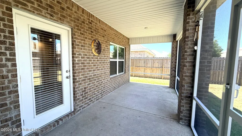 81 Saltmeadow Circle Ocean Springs, MS 39564