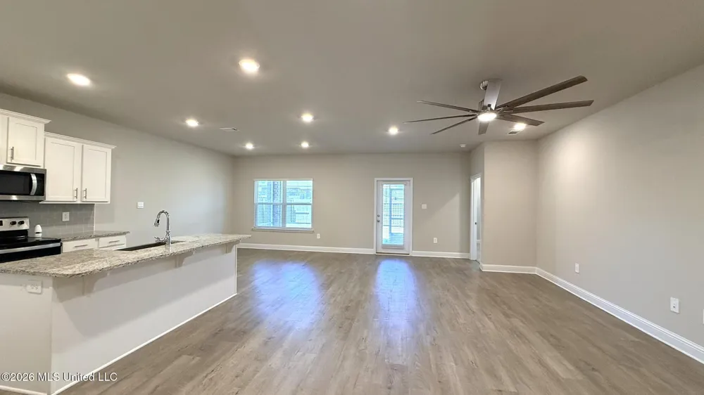 81 Saltmeadow Circle Ocean Springs, MS 39564