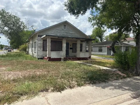 490 Corral Street
