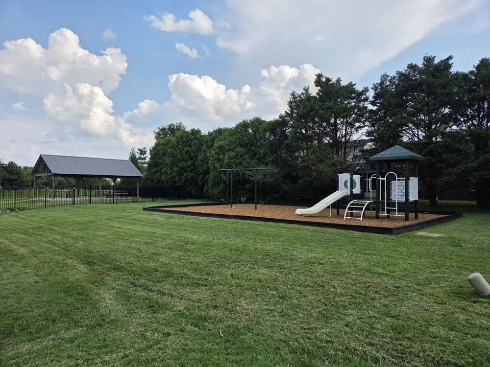 335 Forest Glen Cir Murfreesboro, TN 37128