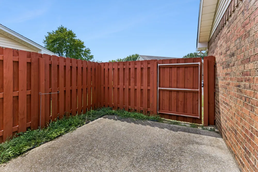 335 Forest Glen Cir Murfreesboro, TN 37128