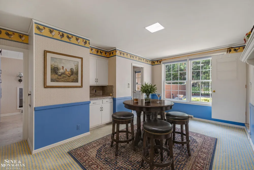 105 Lake Shore Road Grosse Pointe Farms City, MI 48236