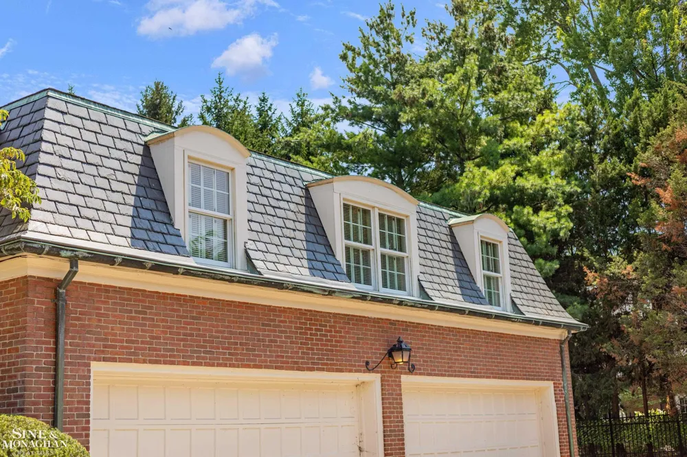 105 Lake Shore Road Grosse Pointe Farms City, MI 48236
