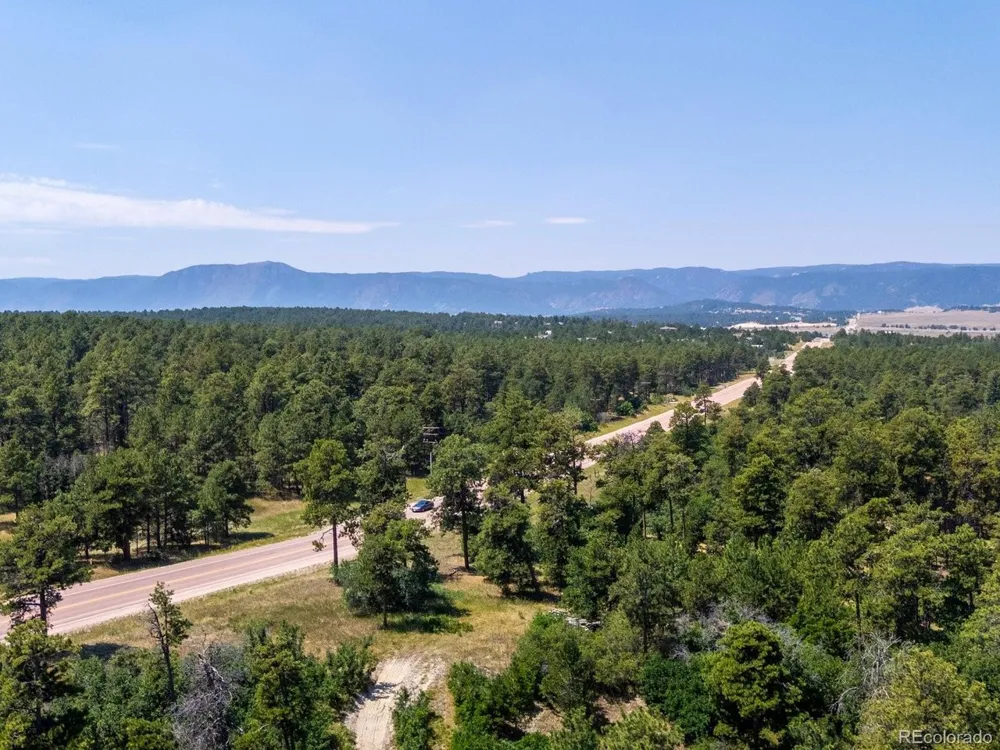15969 Ray Drive Larkspur, CO 80118