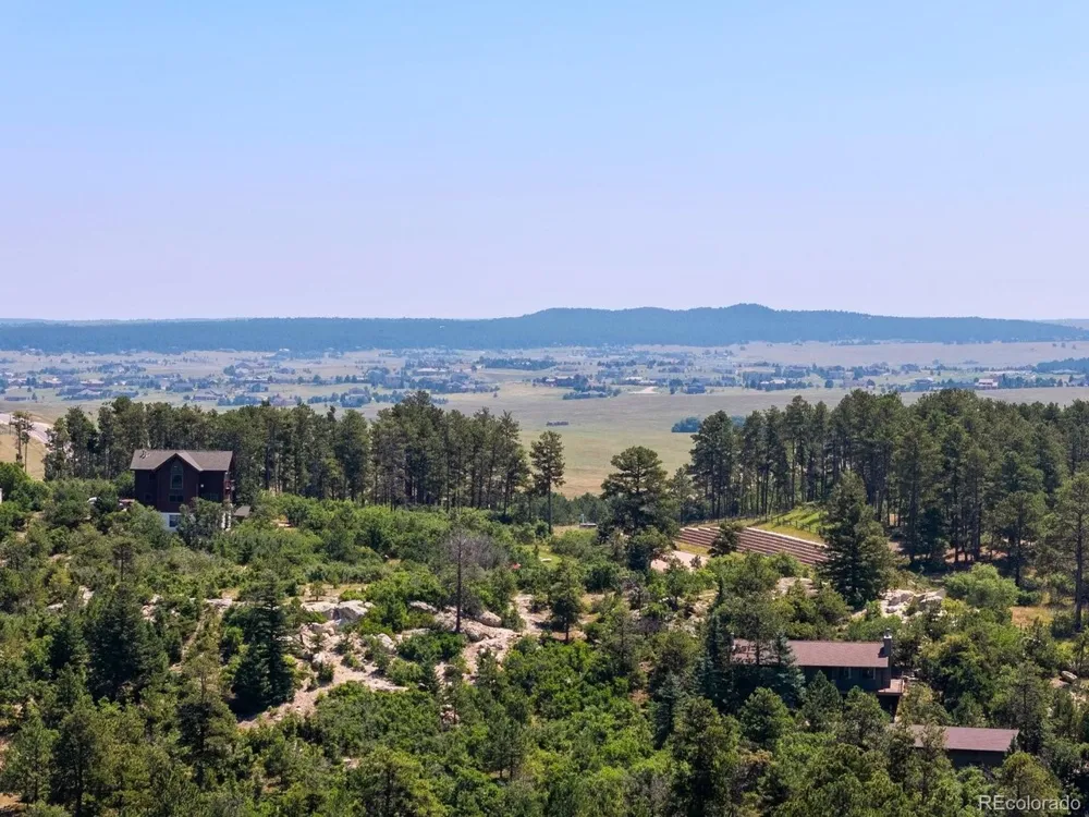 15969 Ray Drive Larkspur, CO 80118
