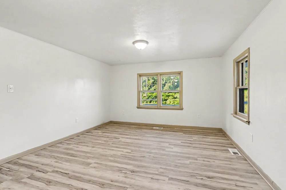 1582 Bakertown Road Buchanan, MI 49107