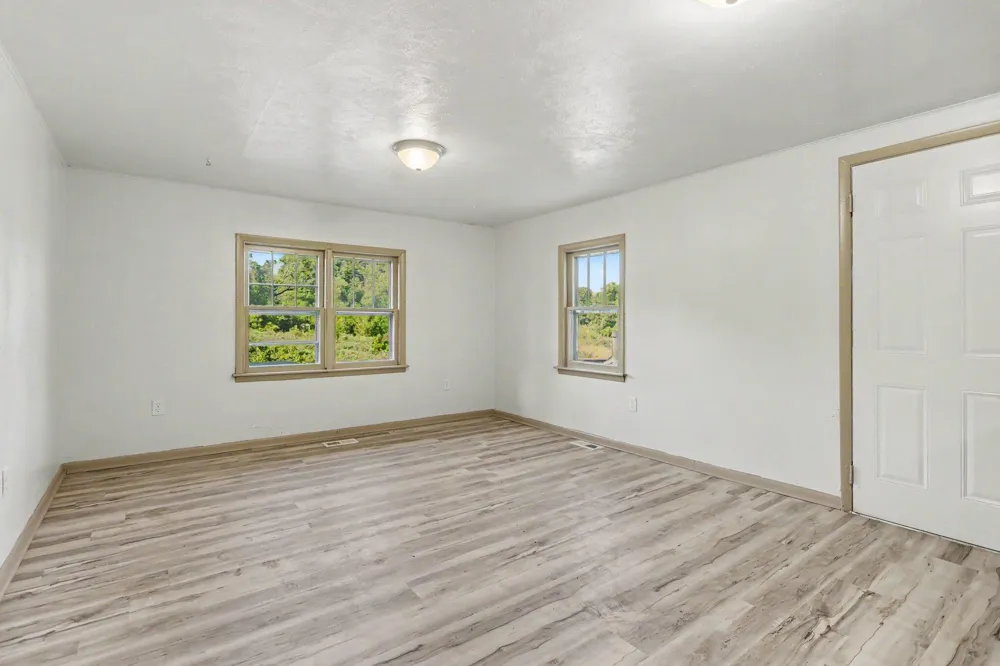 1582 Bakertown Road Buchanan, MI 49107