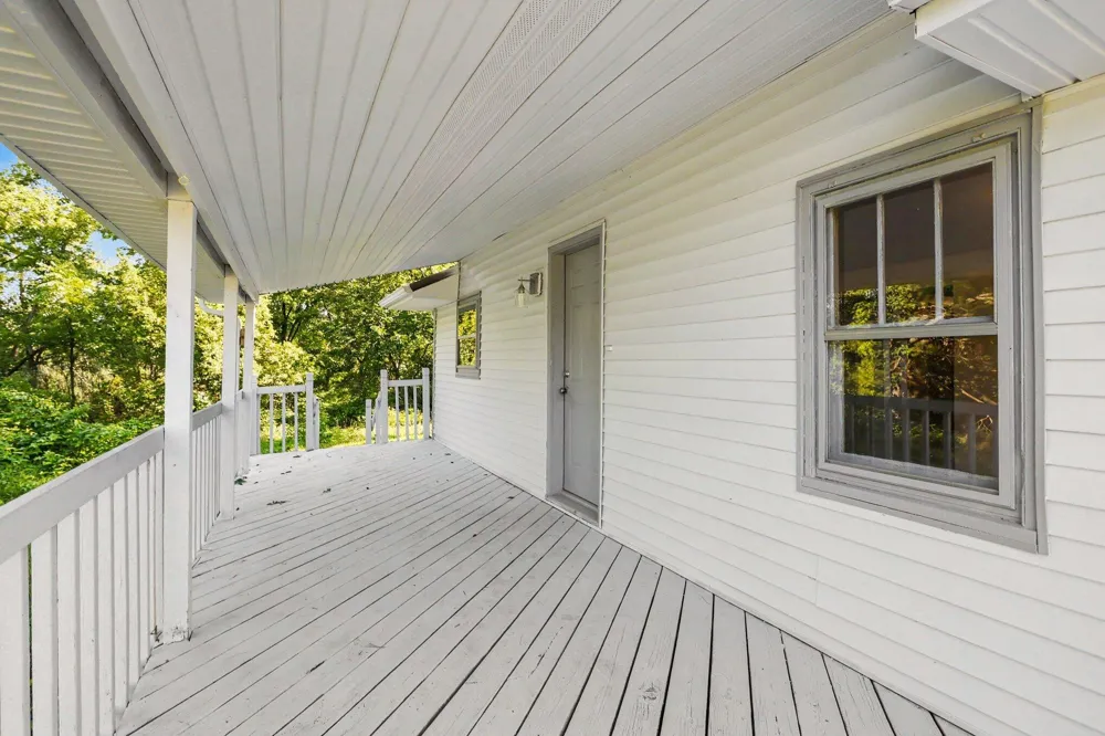 1582 Bakertown Road Buchanan, MI 49107