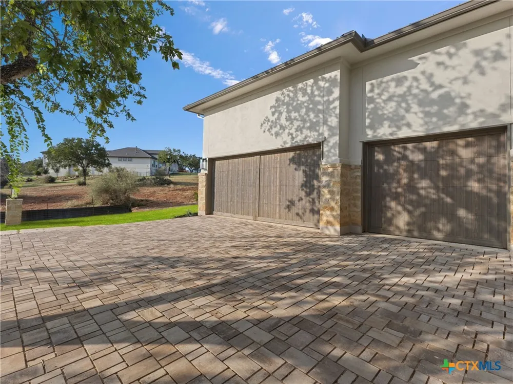 1317 Cats Eye Horseshoe Bay, TX 78657