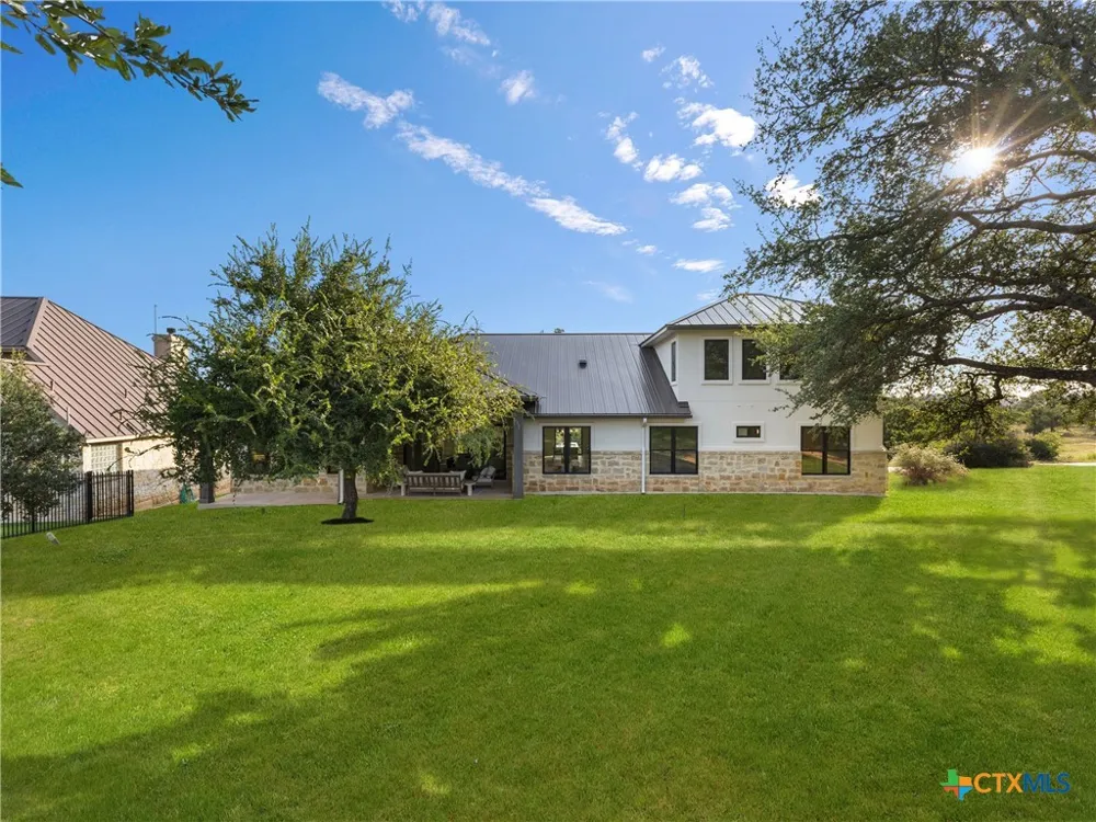 1317 Cats Eye Horseshoe Bay, TX 78657