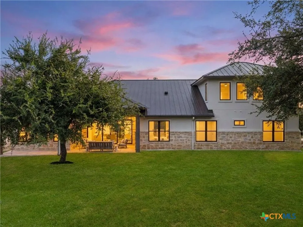 1317 Cats Eye Horseshoe Bay, TX 78657
