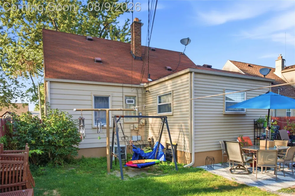 13491 Superior Street Southgate City, MI 48195
