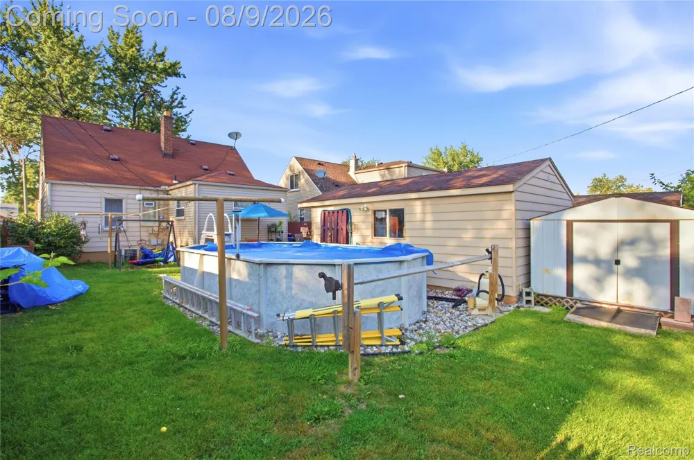 13491 Superior Street Southgate City, MI 48195