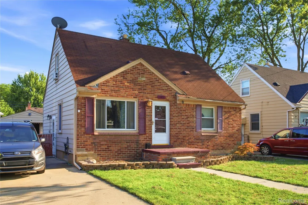 13491 Superior Street Southgate City, MI 48195
