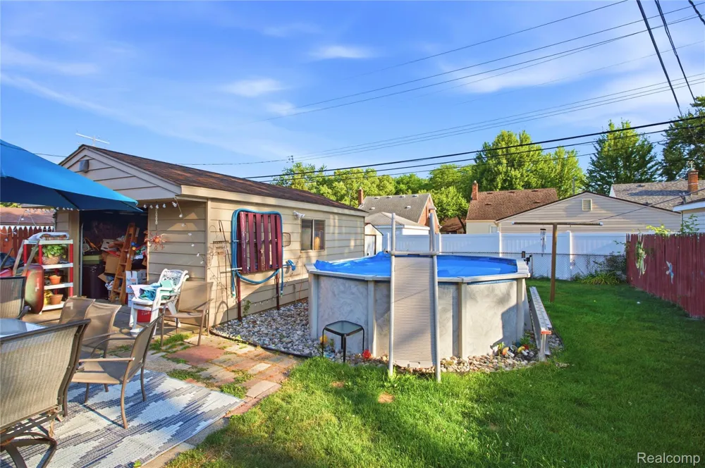 13491 Superior Street Southgate City, MI 48195