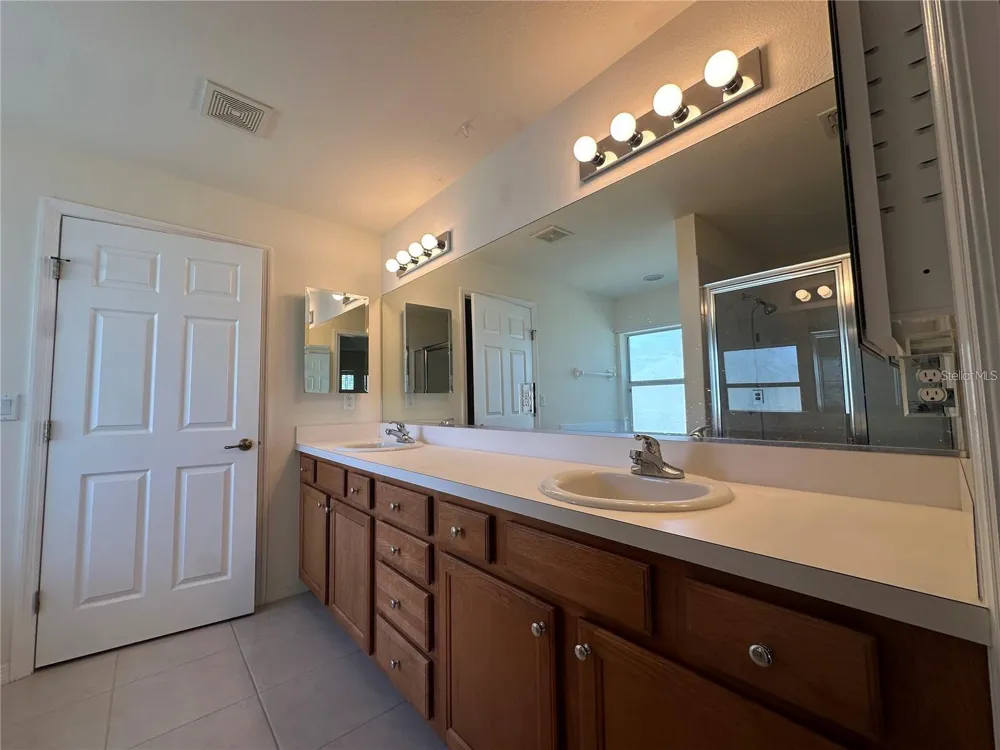 6807 SW 128TH STREET ROAD ocala, FL 34473