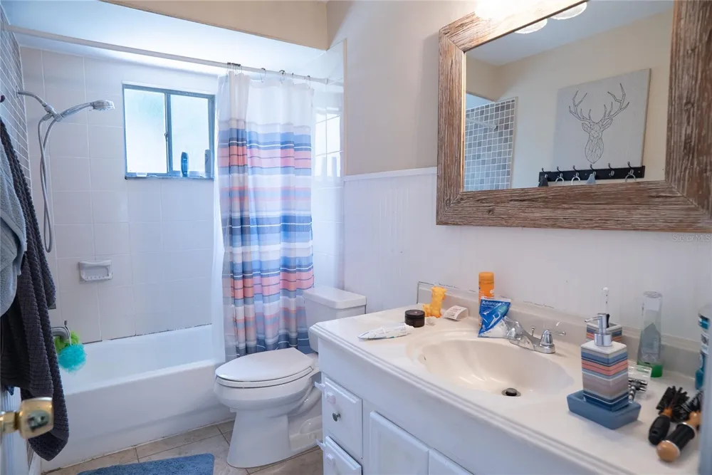 304 SHADOW OAK DRIVE Casselberry, FL 32707