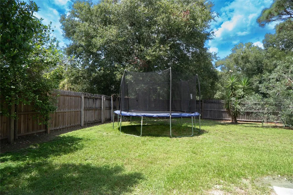 304 SHADOW OAK DRIVE Casselberry, FL 32707