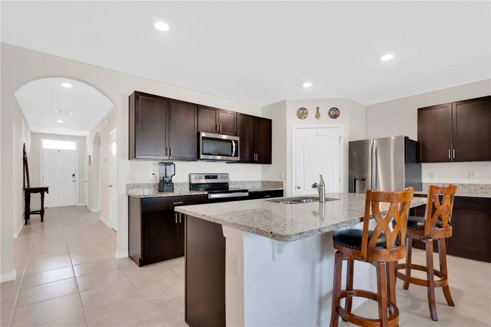 1735 PARK SIDE AVENUE Kissimmee, FL 34744