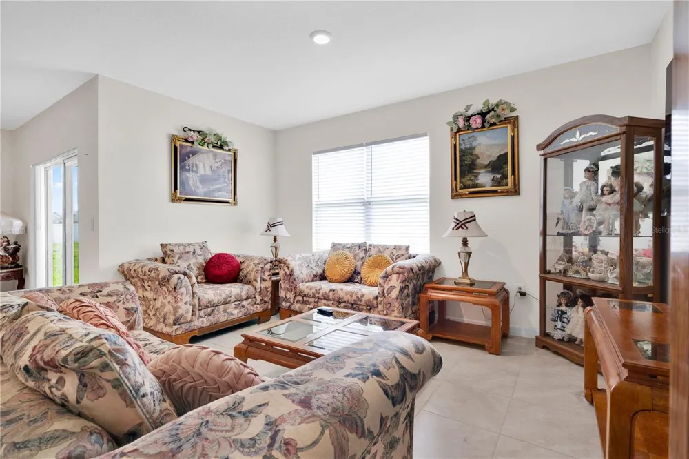 1735 PARK SIDE AVENUE Kissimmee, FL 34744