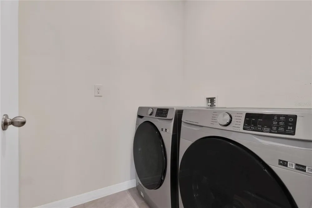 1735 PARK SIDE AVENUE Kissimmee, FL 34744
