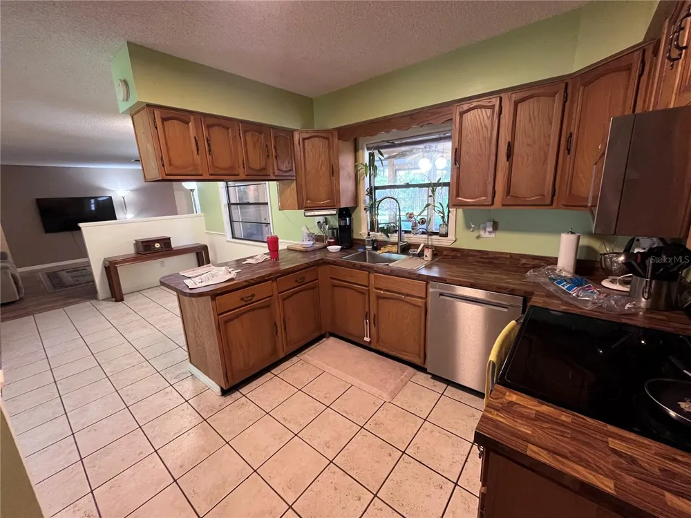 2117 YORKSHIRE DRIVE Deland, FL 32724