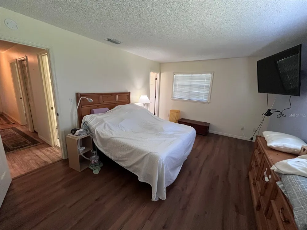 2117 YORKSHIRE DRIVE Deland, FL 32724