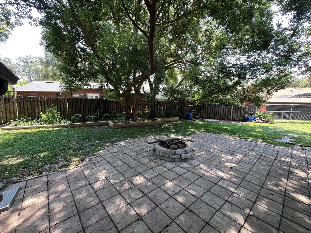 2117 YORKSHIRE DRIVE Deland, FL 32724