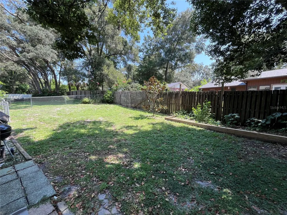 2117 YORKSHIRE DRIVE Deland, FL 32724