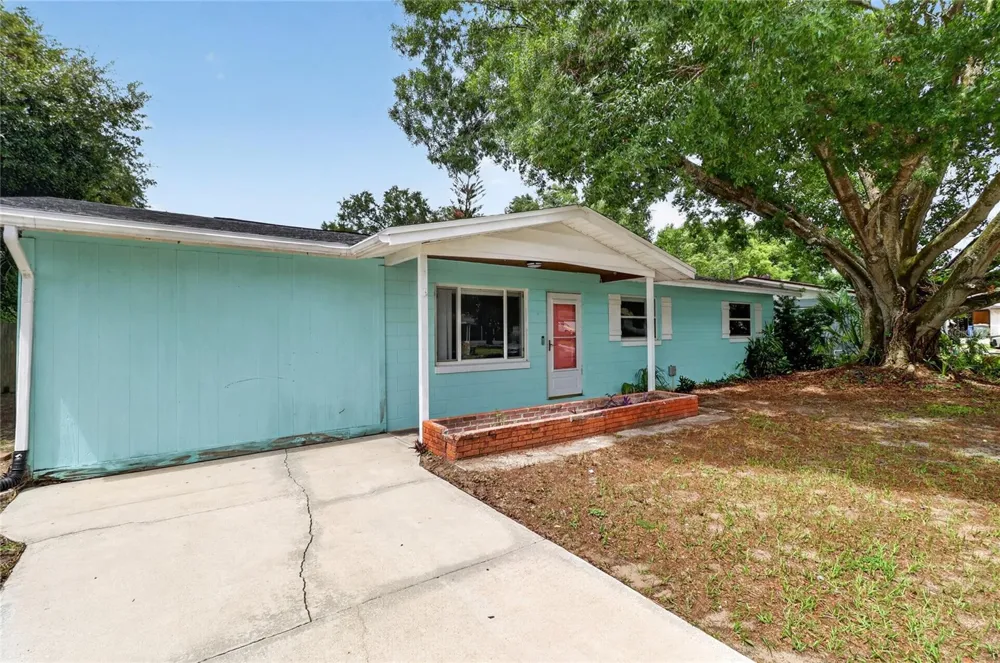 120 E HOFFMAN ST Lake Alfred, FL 33850