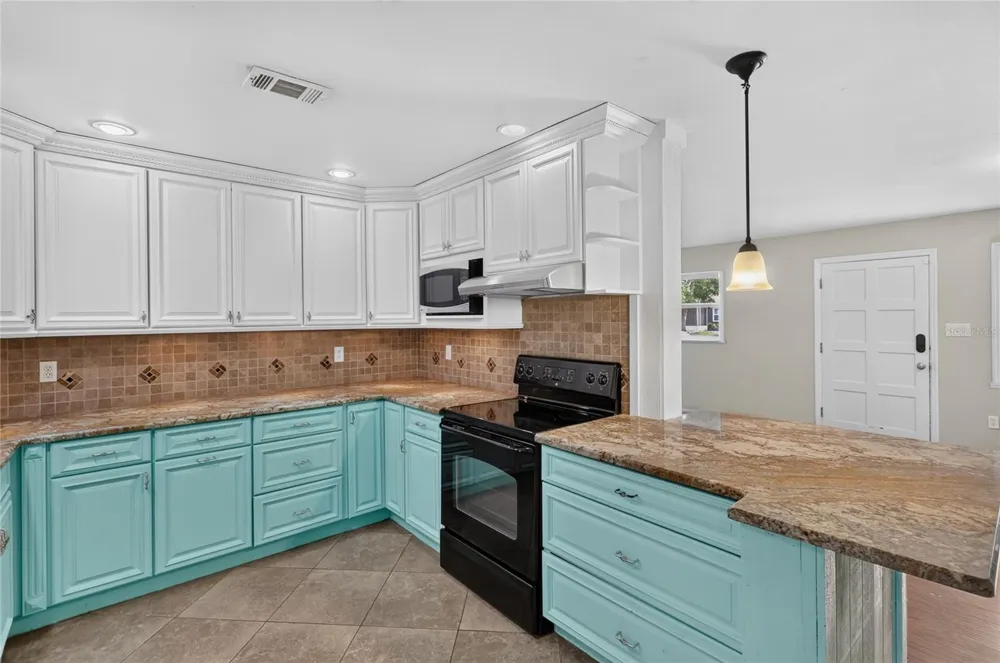 120 E HOFFMAN ST Lake Alfred, FL 33850