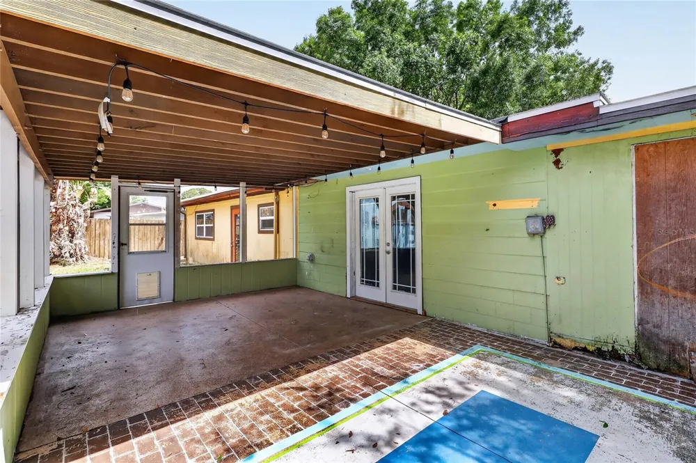 120 E HOFFMAN ST Lake Alfred, FL 33850
