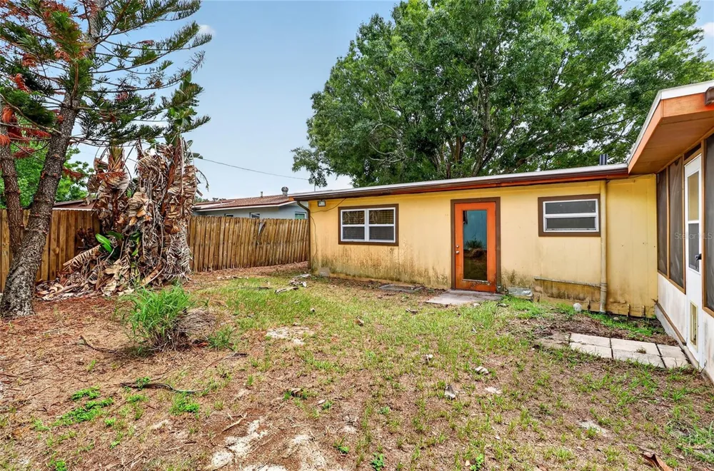 120 E HOFFMAN ST Lake Alfred, FL 33850
